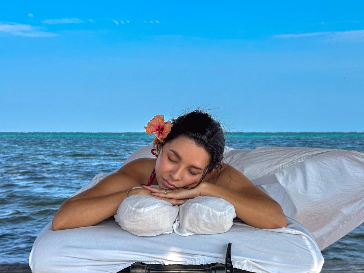 Tara Del Sol Resort San Pedro  Bagian luar foto