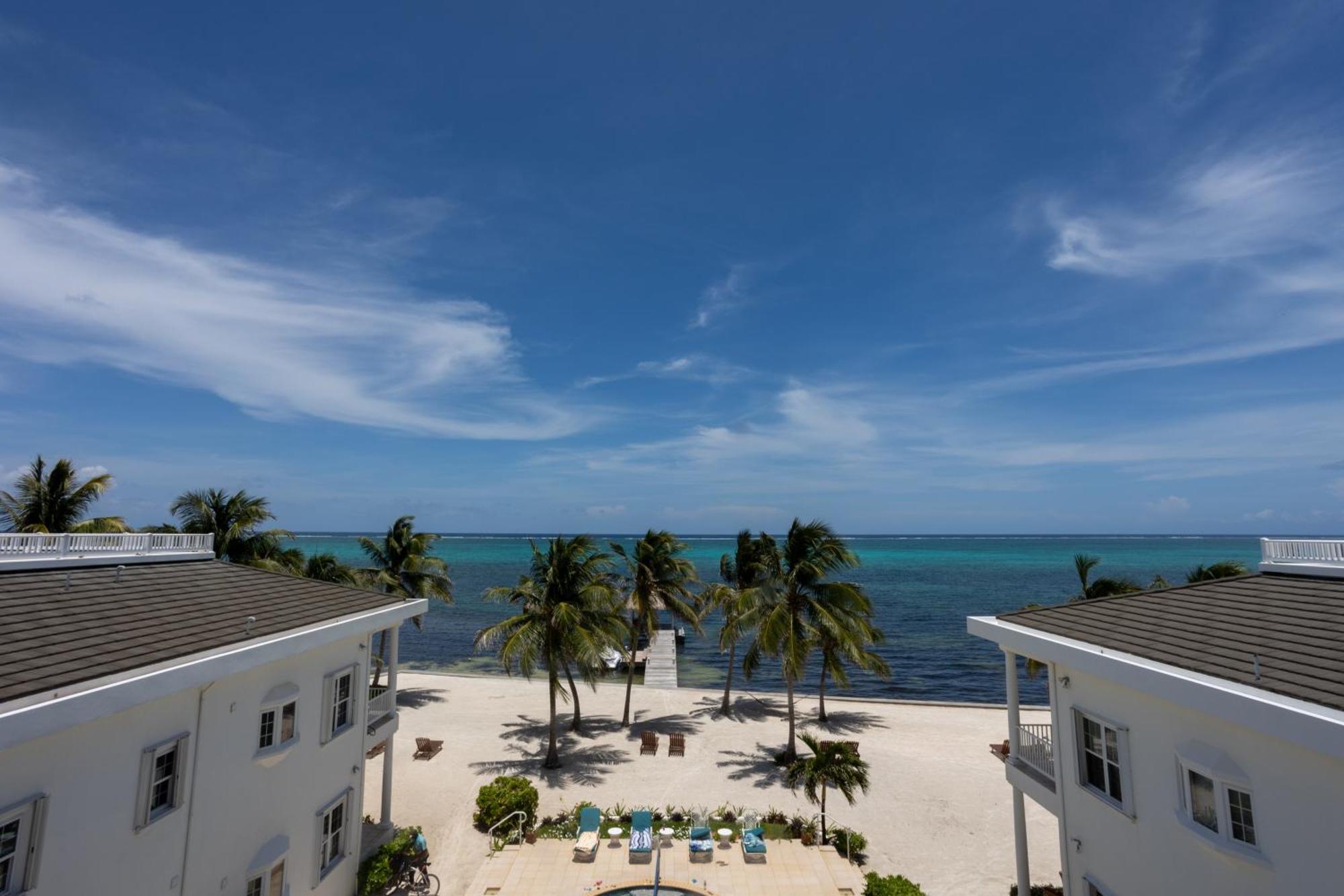 Tara Del Sol Resort San Pedro  Bagian luar foto