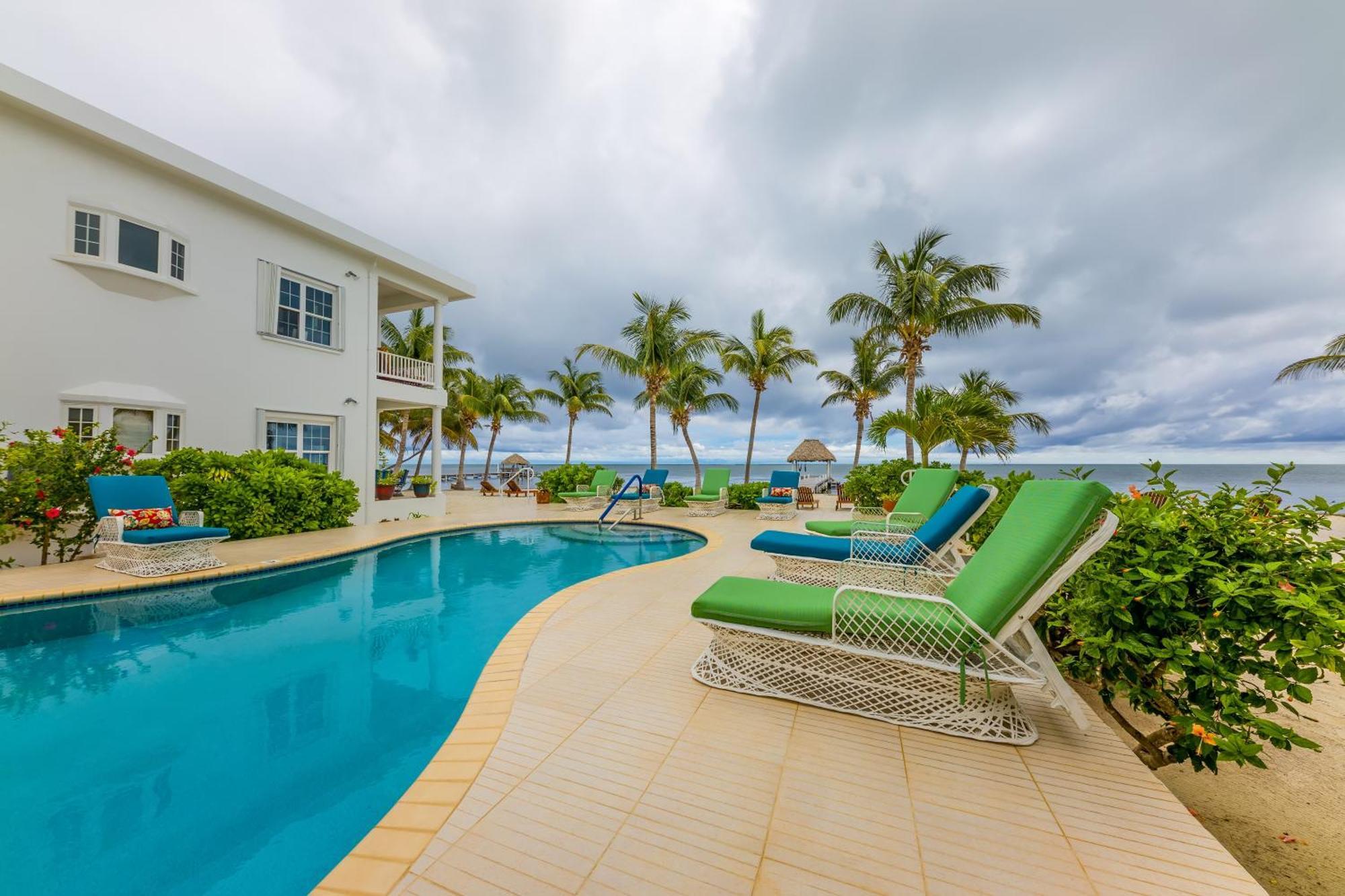 Tara Del Sol Resort San Pedro  Bagian luar foto